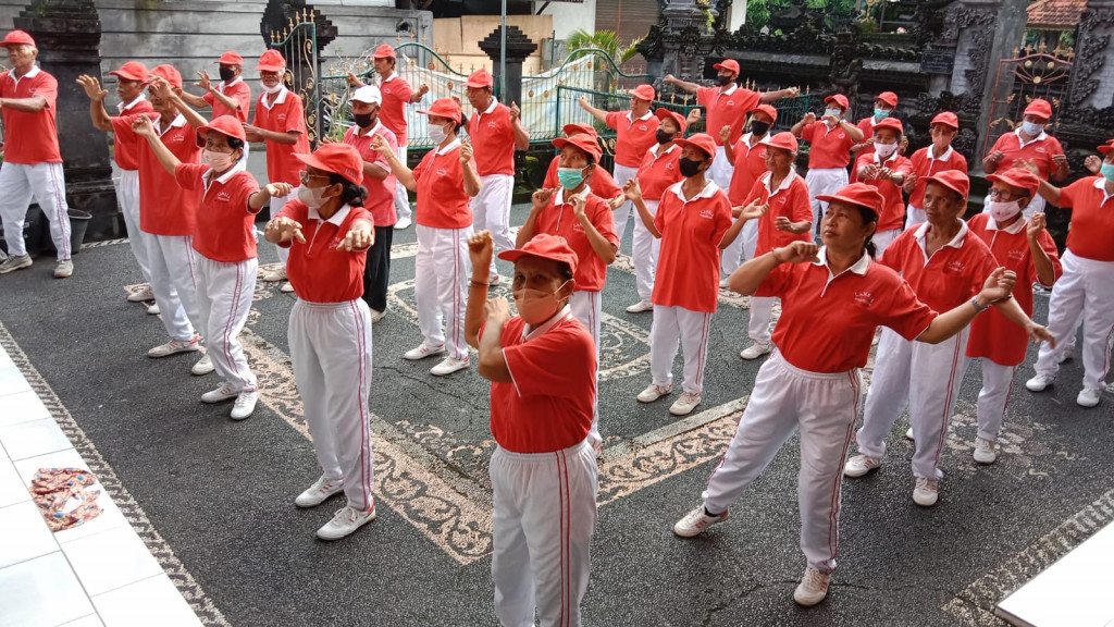Kegiatan Posyandu Lansia Bulan November di Banjar Penyarikan